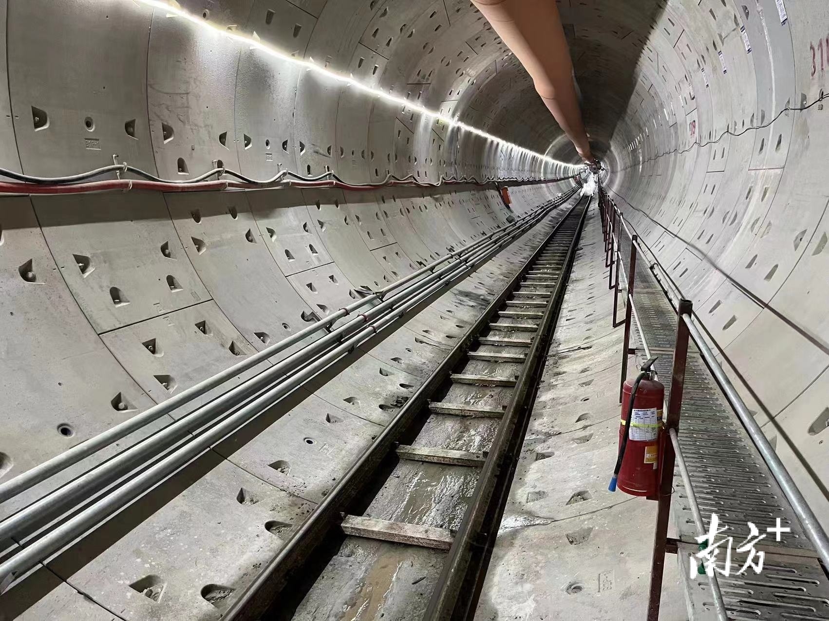 十二号线大学城南停车场出入场线隧道。 十二号线大学城南停车场出入场线隧道。