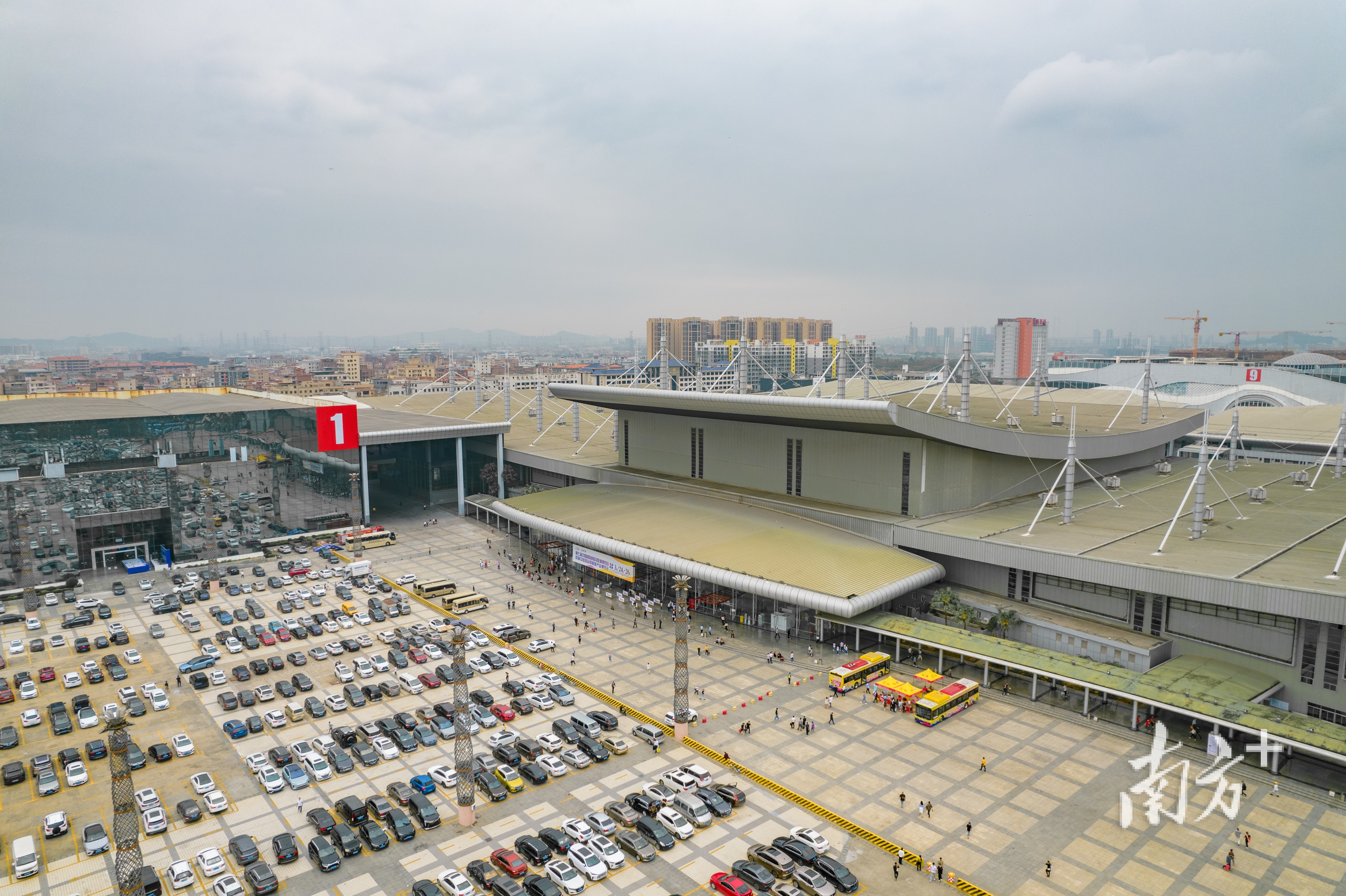 本届食博会·预博会举办地位于东莞广东现代国际展览中心。黄伟兴 摄