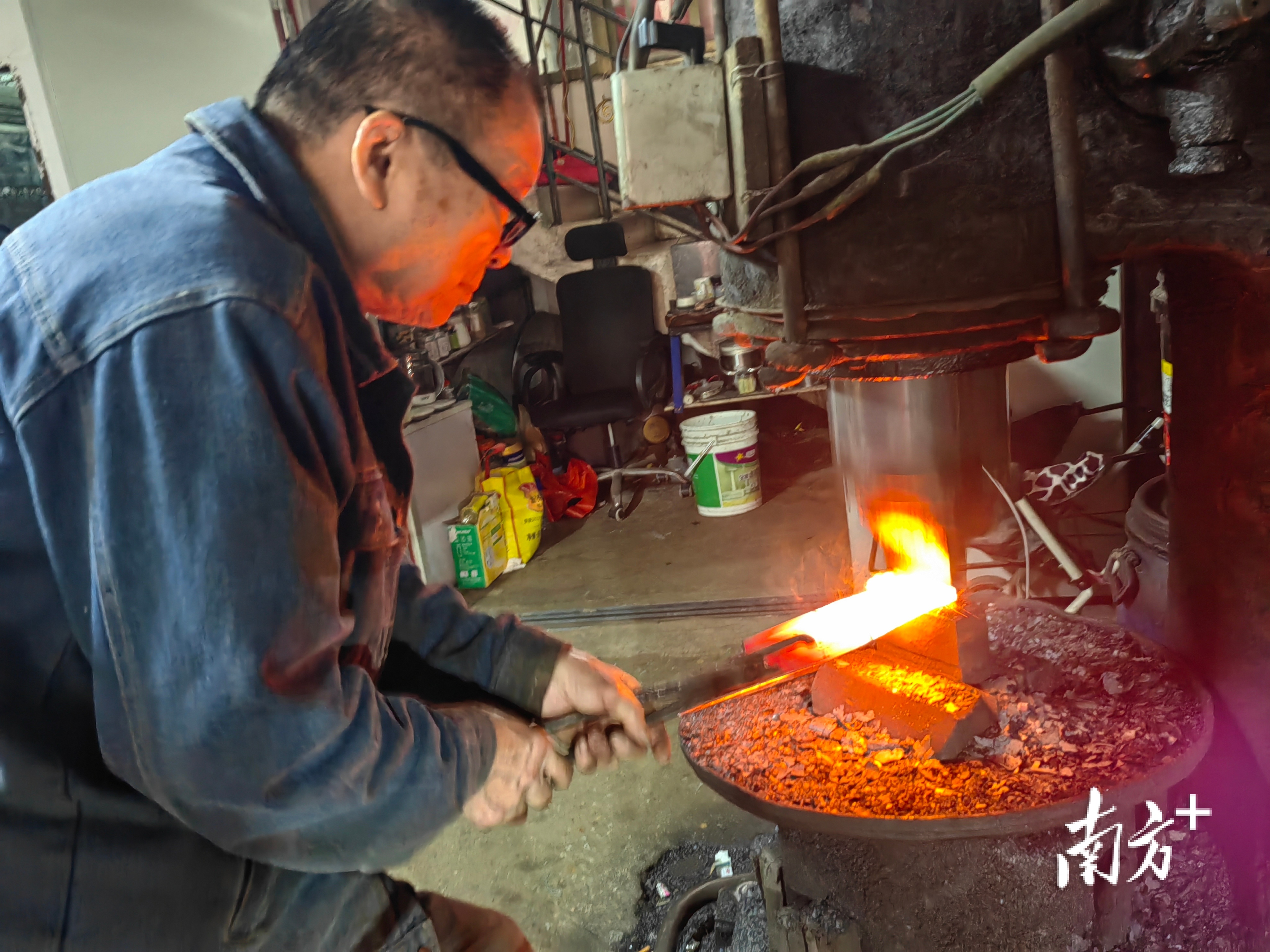 南方+ 王昌辉 拍摄