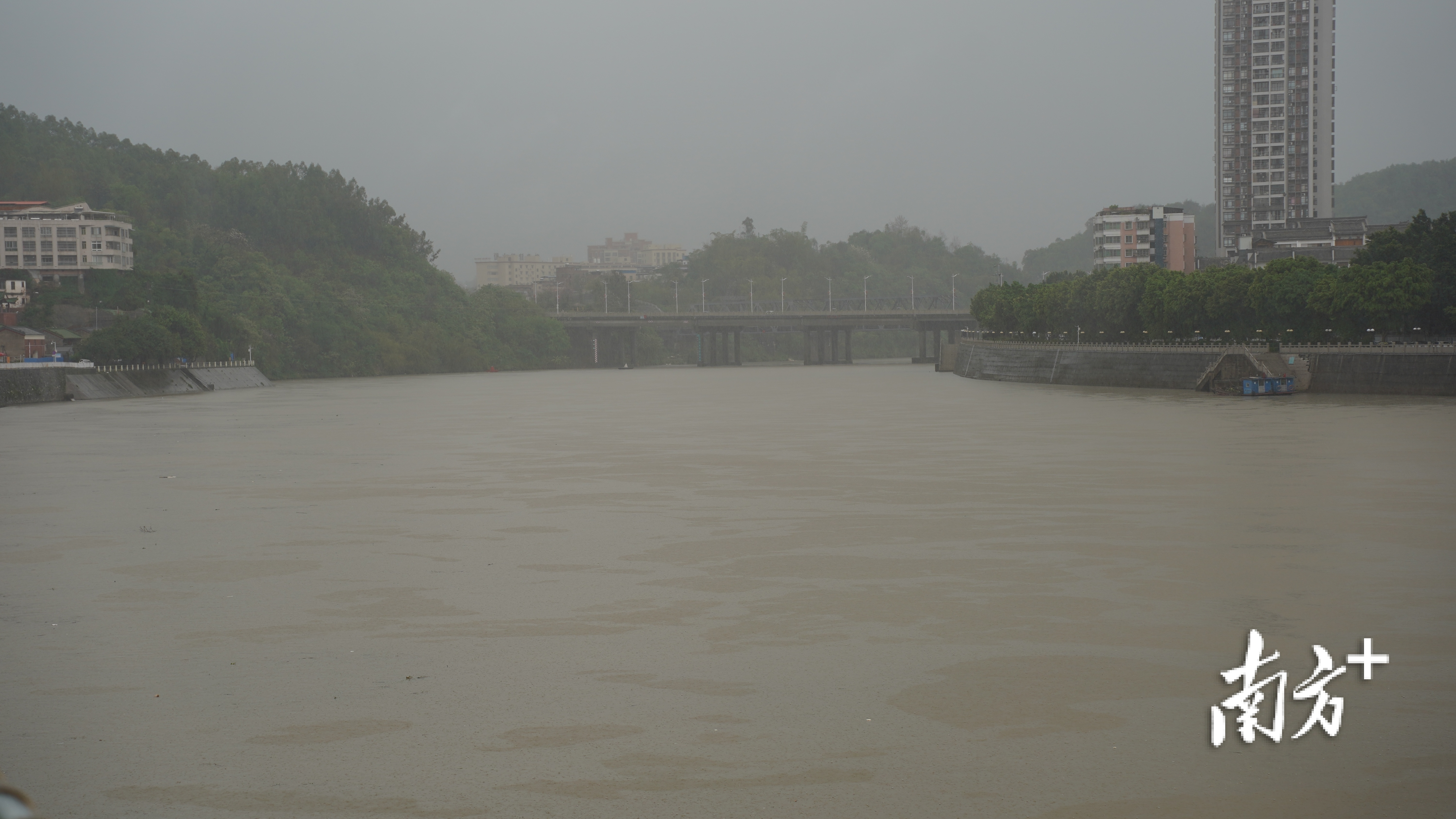    南方+ 曹伟峰 拍摄
