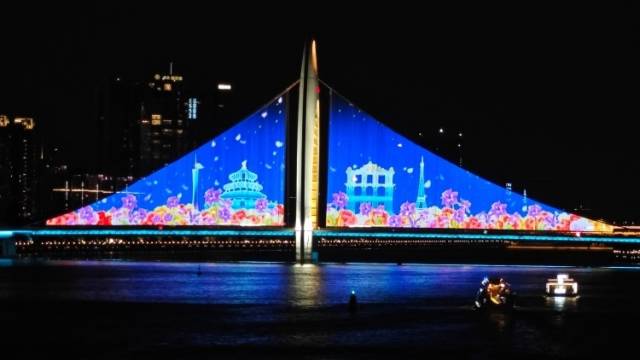 马克龙点赞广州灯光秀，番禺制作火了！（附视频原版）