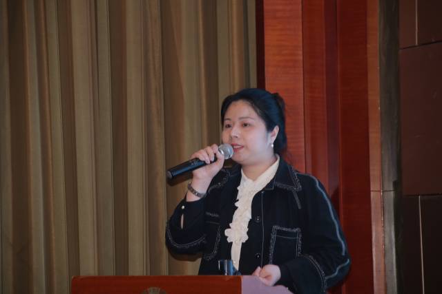 生猪产业大数据交易平台猛猪科技负责人胡婷汇报工作