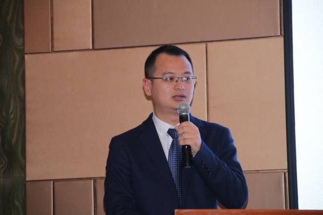 贵州省省级种公猪站总经理孙冠杰博士汇报工作