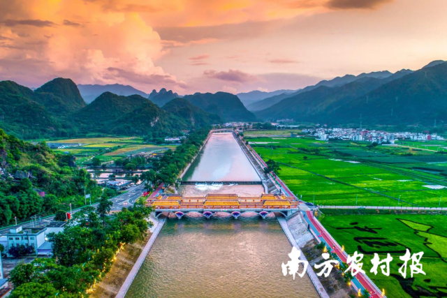 （赛段15-21.0975km ）一河两岸边风景