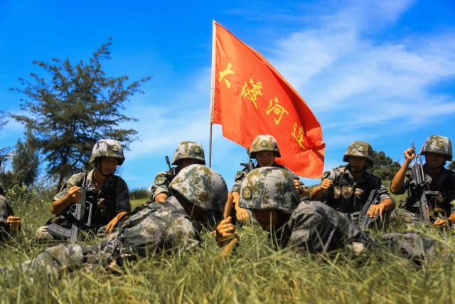 "大渡河连"利用休息间隙开展小比武活动