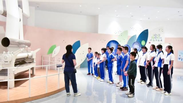 宝安开展“生态游学暨政府开放日”主题活动