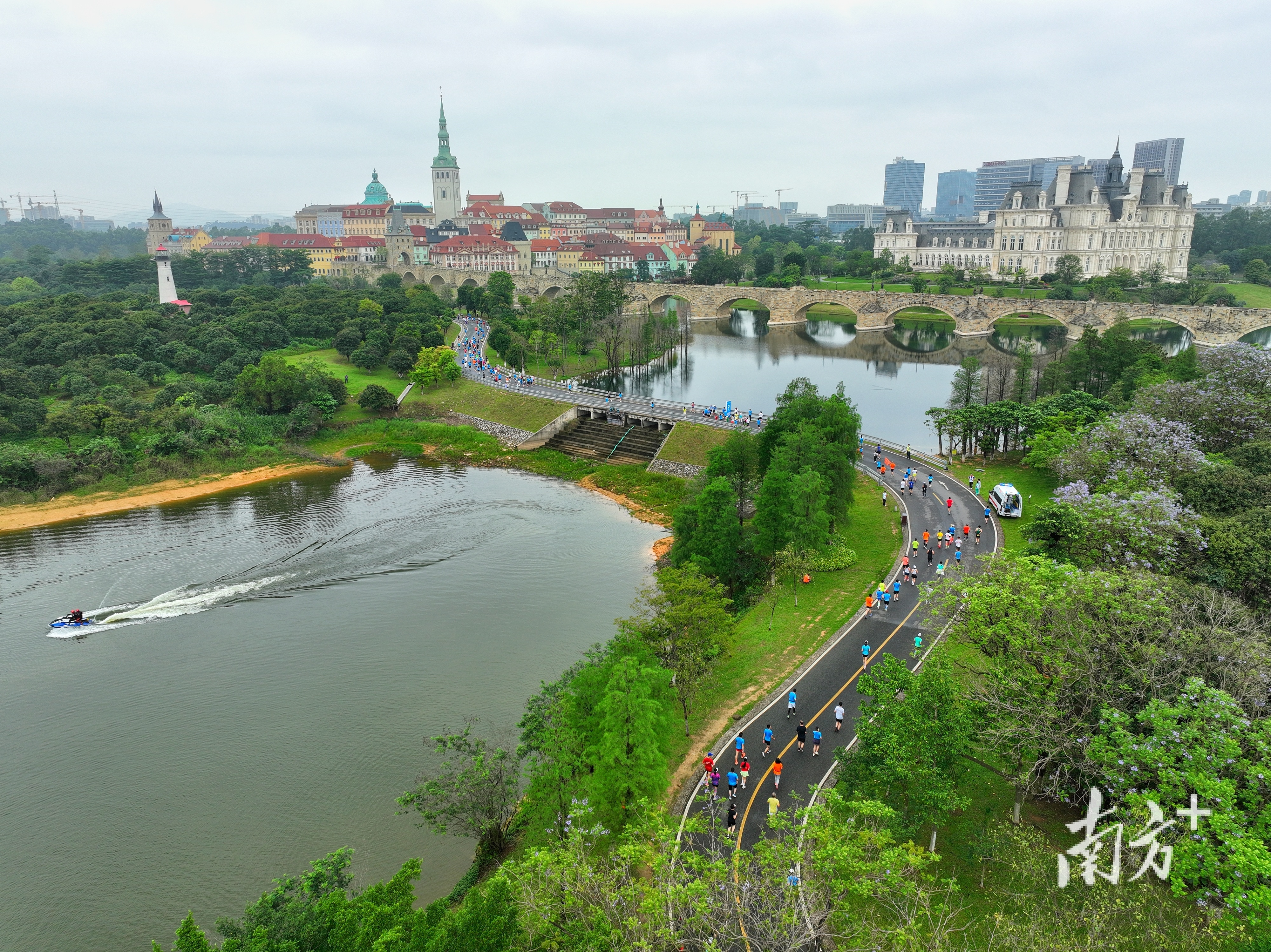 戴小辉 摄 戴小辉 摄
