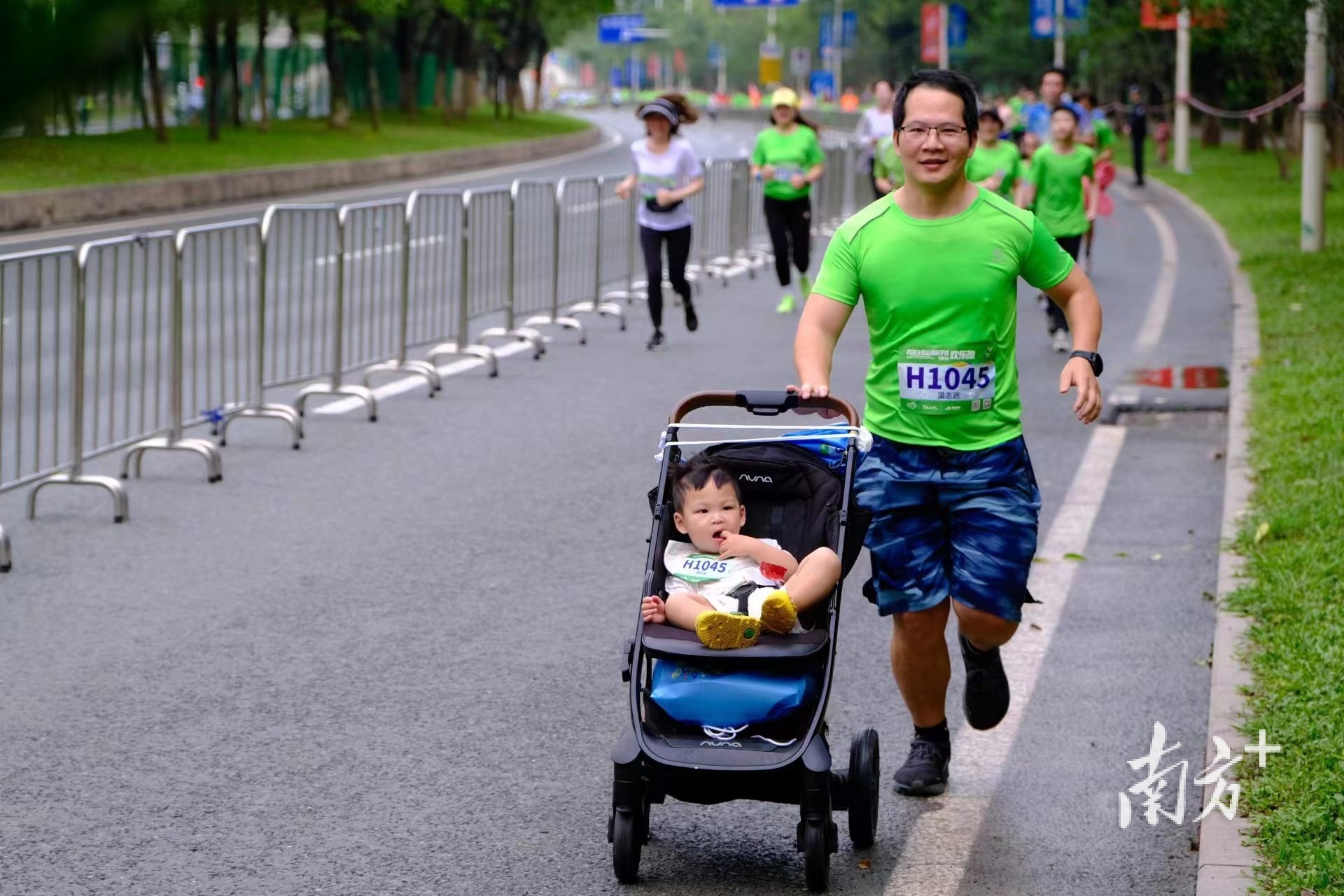 谢建成 摄 谢建成 摄