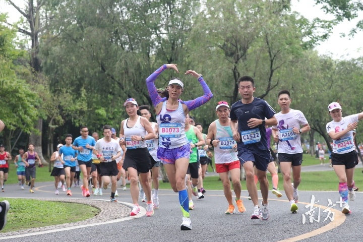 蔡汝广 摄 蔡汝广 摄