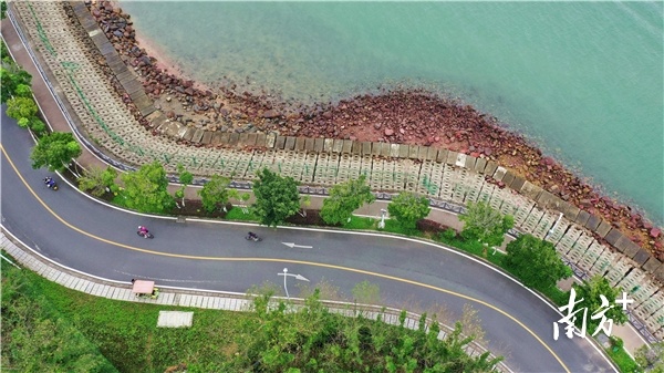 南方⁺ 梁维春 拍摄