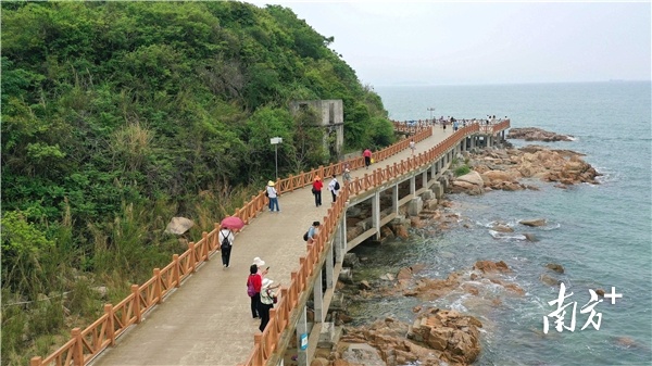 南方⁺ 梁维春 拍摄