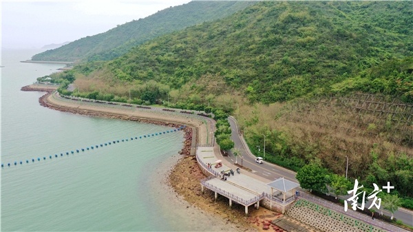 南方⁺ 梁维春 拍摄