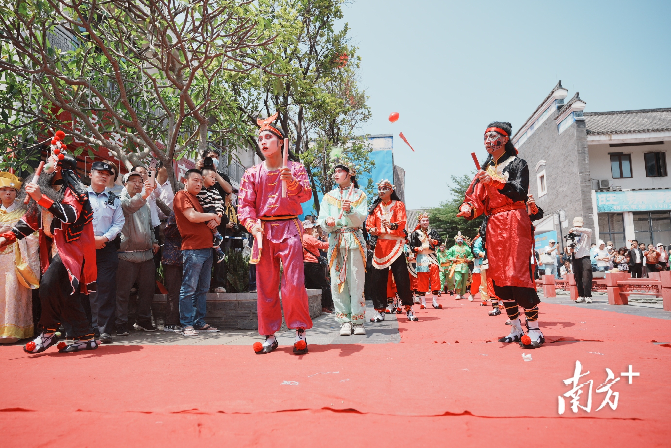    南方⁺ 王昌辉 拍摄