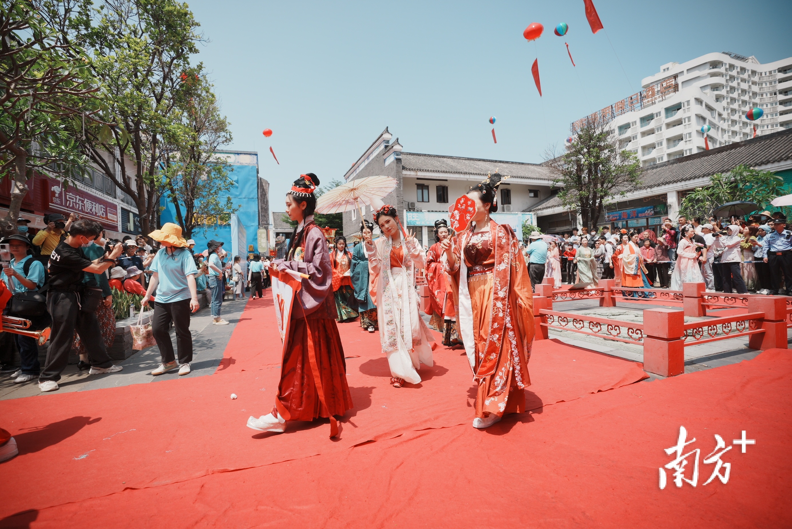    南方⁺ 王昌辉 拍摄