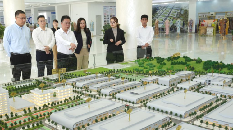 信宜市委副書記,、市長李龍飛率隊到忻城縣開展調(diào)研對接 | 粵桂協(xié)作