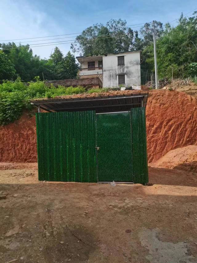 有效推进“三拆除”的“小绿屋”。