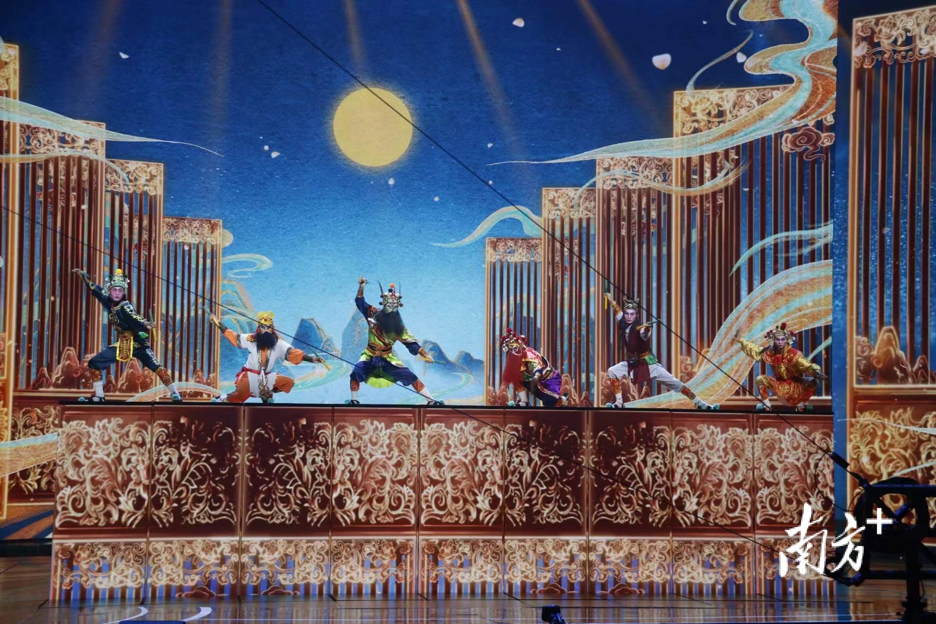 起舞！普宁英歌亮相央视2023五四青年节特别节目_南方plus_南方+