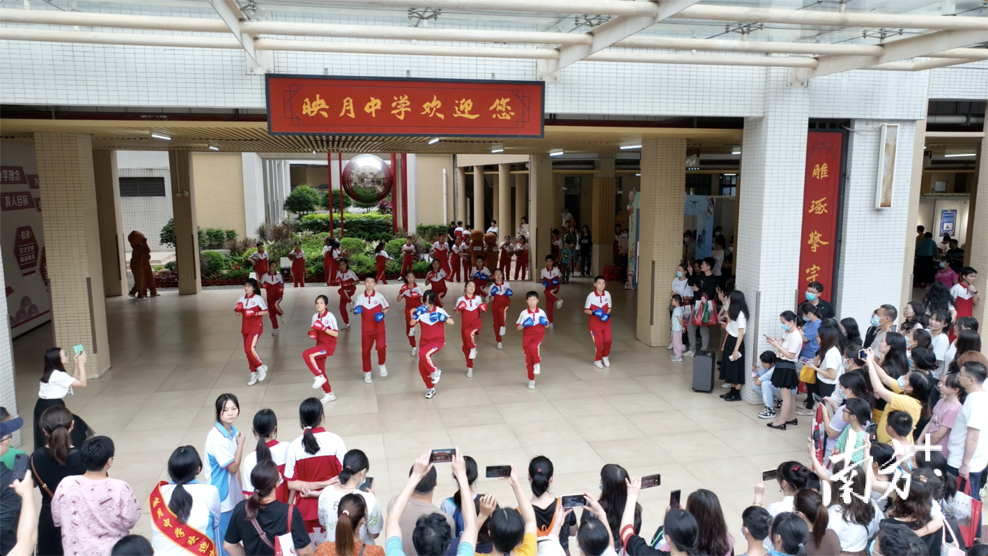 南海映月中学臻美教育为学生成长赋能赋美