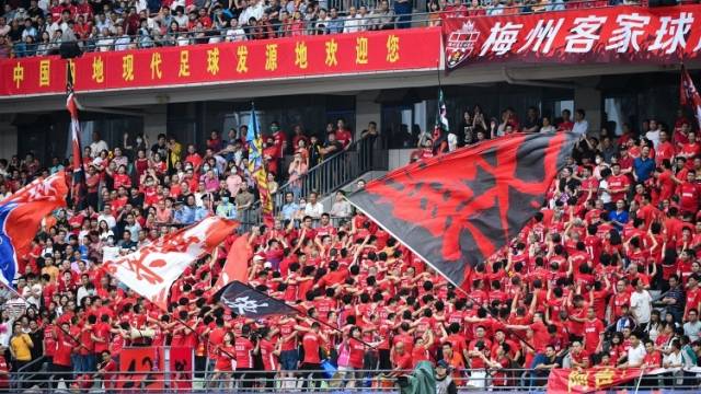 梅州：打起“中超牌” 玩转“看球经济”