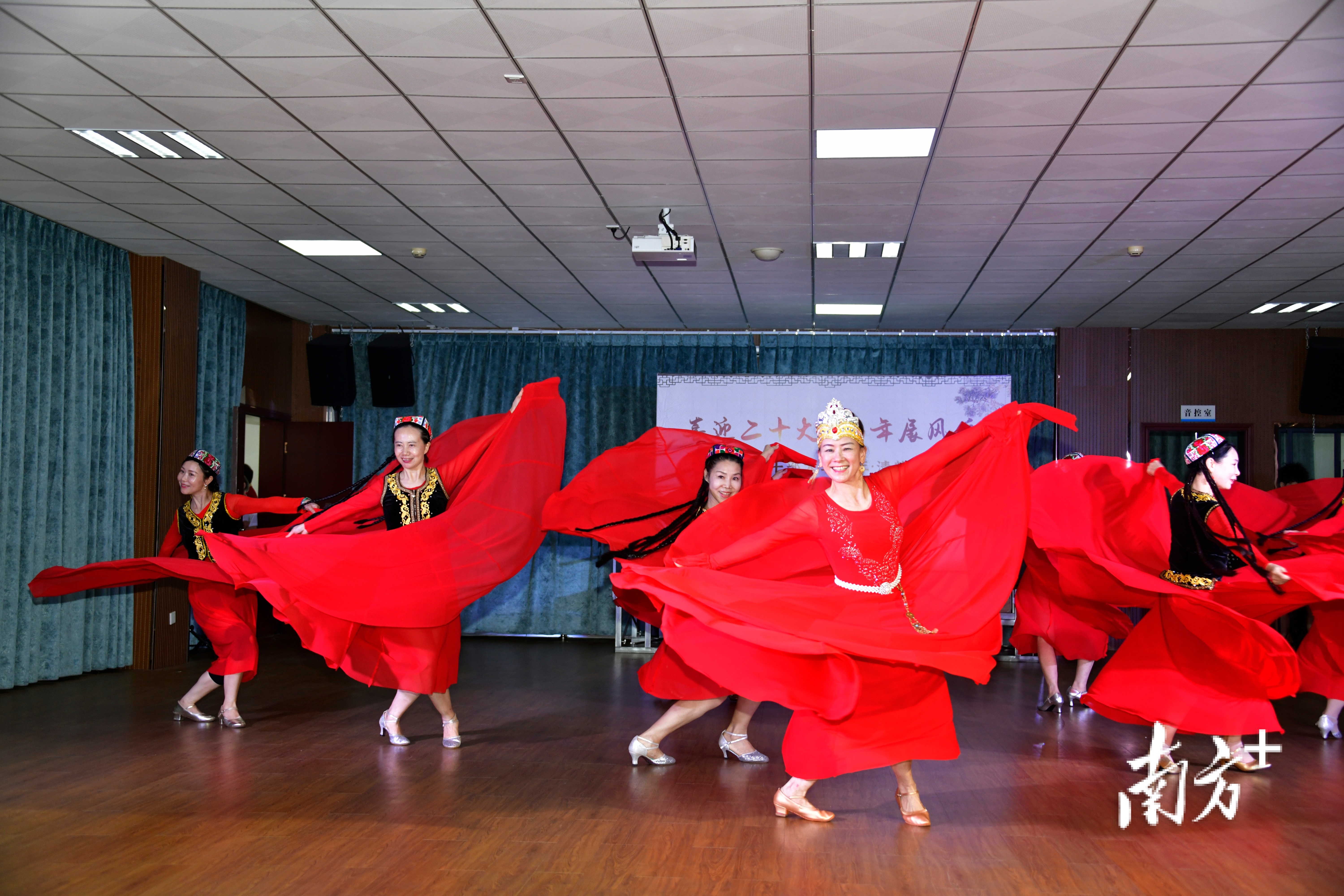 新疆舞蹈培训班。通讯员供图