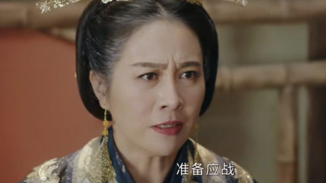 冼英想方设法救子，陈朝危机夫人再次出战｜在+看剧⑰