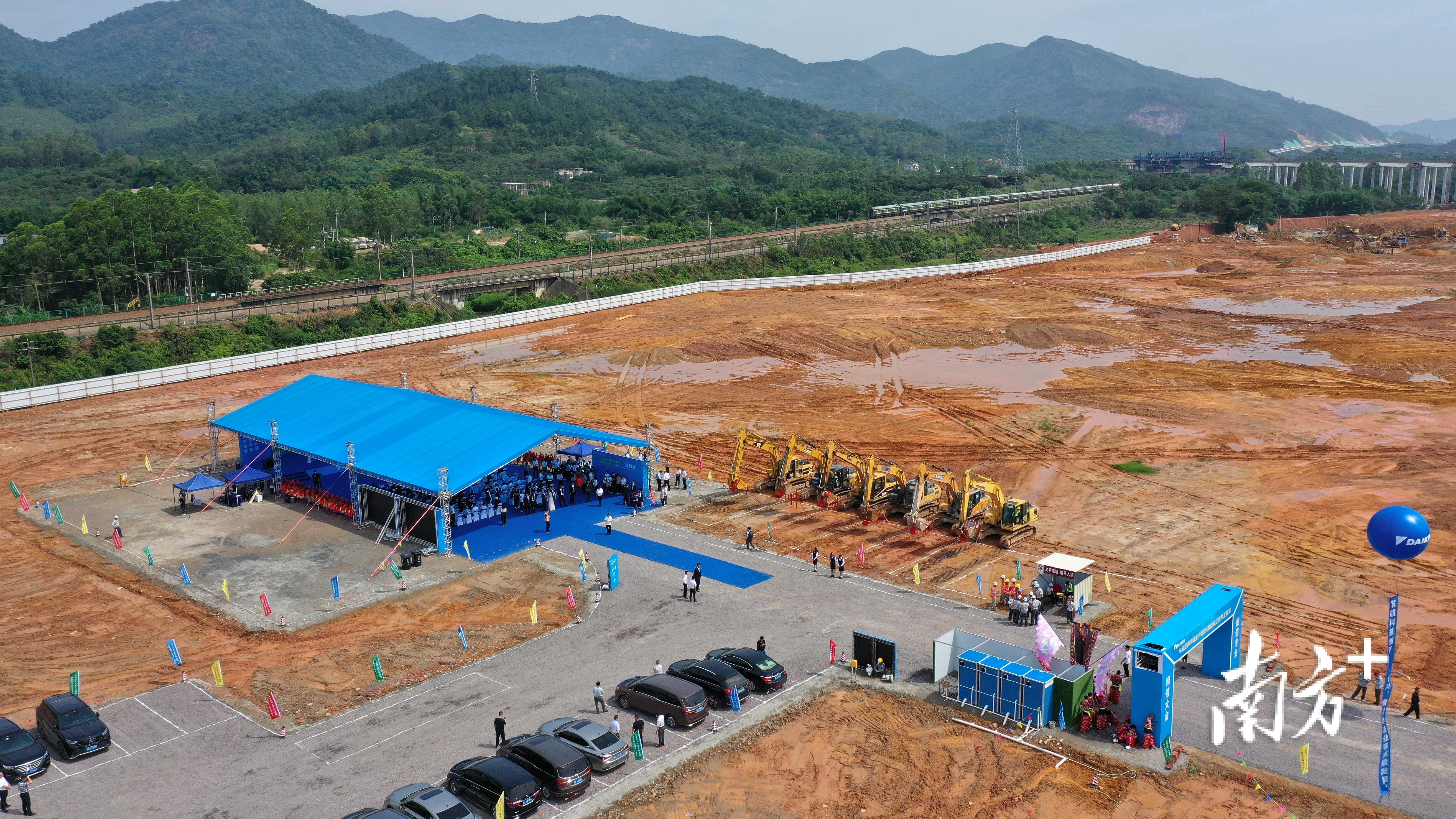    南方+ 梁维春 拍摄