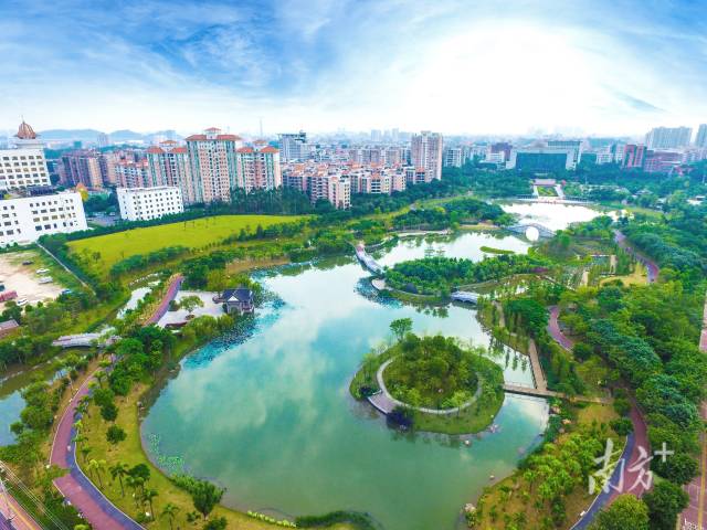 进度条不断刷新映月湖的魅力藏不住了