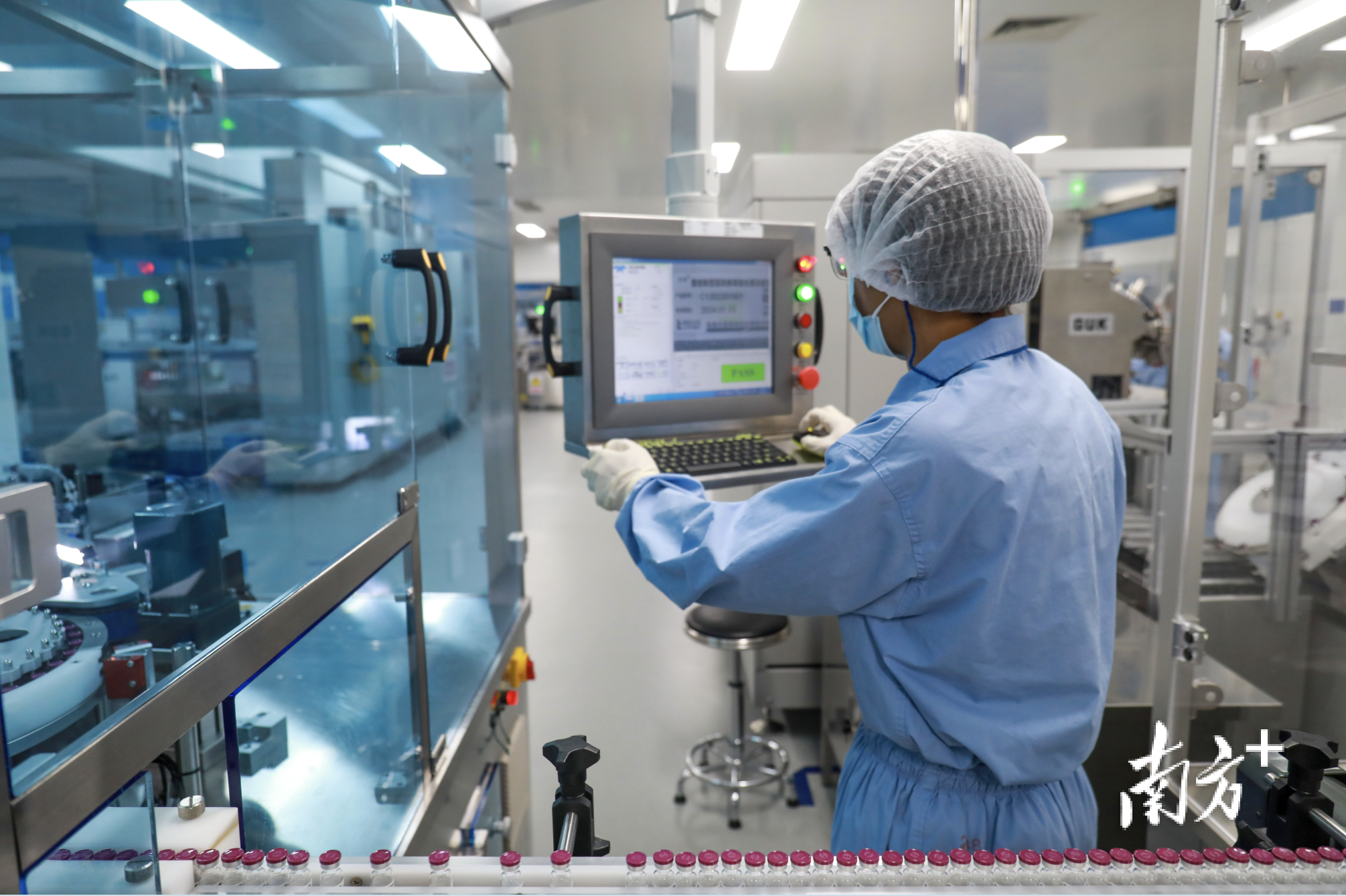 丽珠集团生产车间。 丽珠集团生产车间。