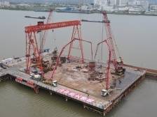 深江铁路建设“提速”，洪奇沥水道公铁大桥主墩桩基混凝土完成施工