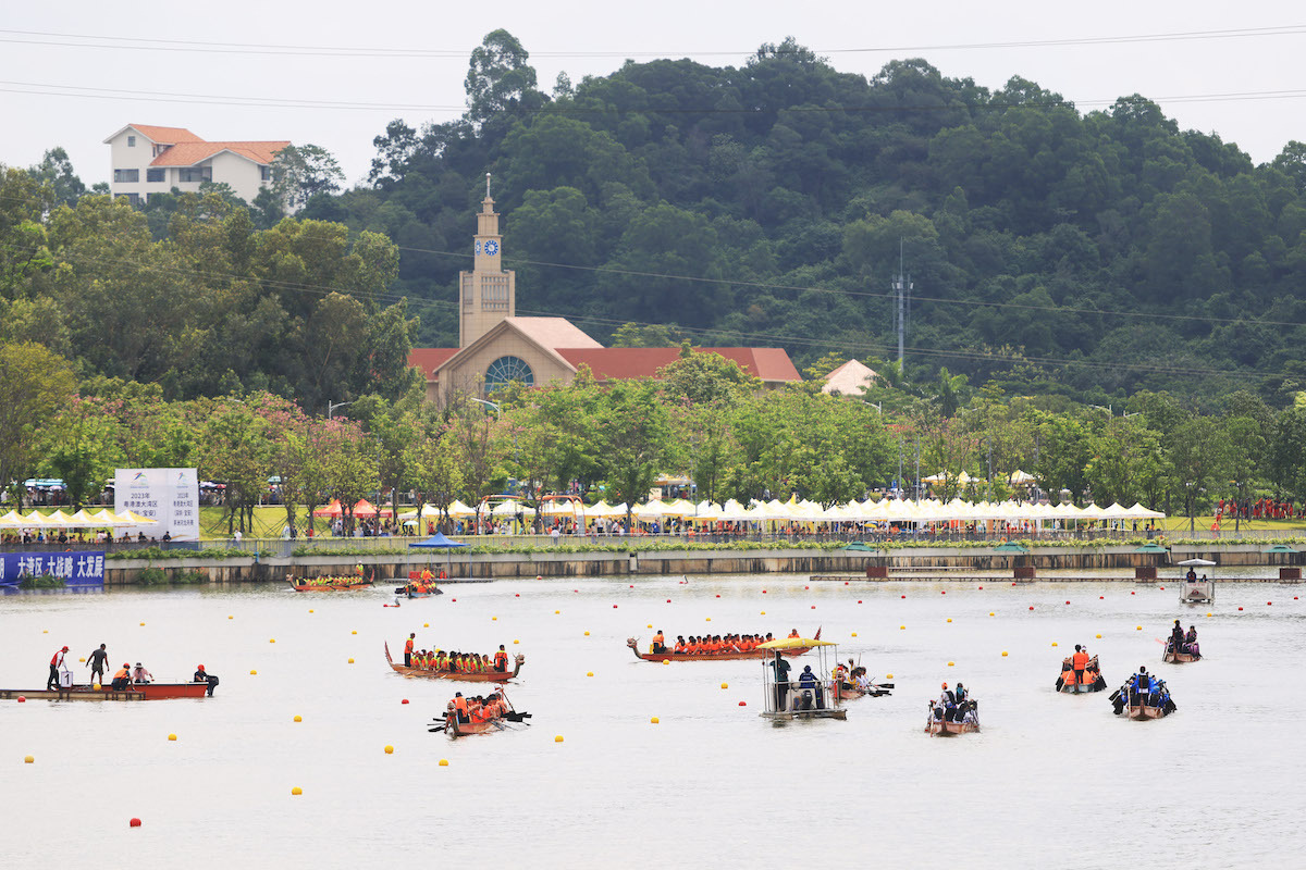 南方+ 何俊 拍摄