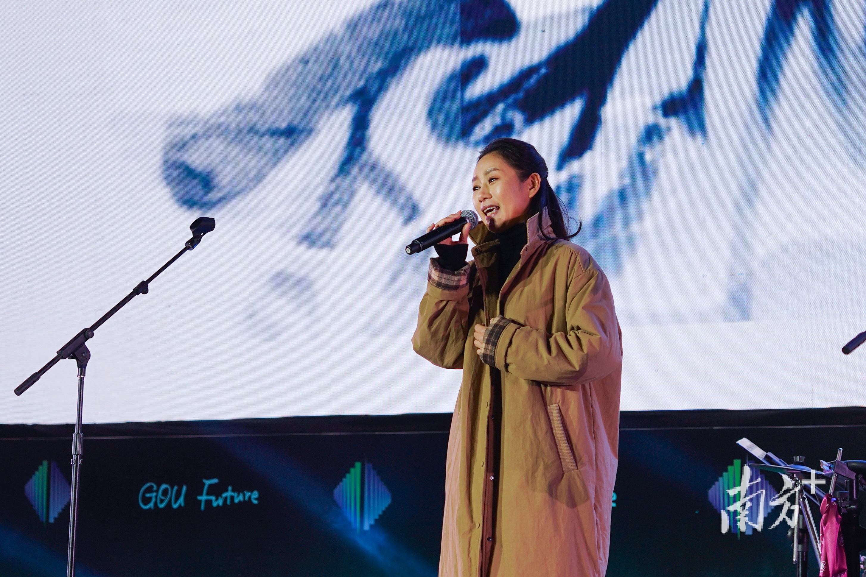 “潮流东莞”火柴盒城市艺术time演出。