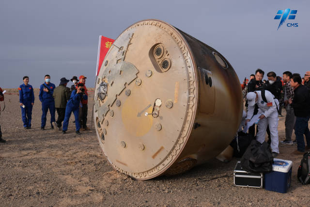这质感！官方大图近距离看神十五返回舱