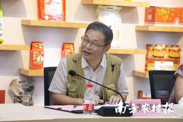 国家荔枝龙眼体系专家、华南农业大学园艺学院教授黄旭明