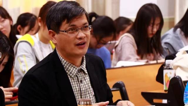 广外专家评高考作文：是写叙事文的难遇之机