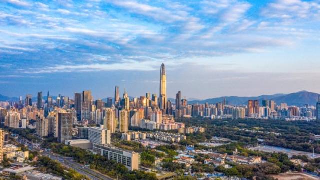 南方+记者写高考作文｜你的故事讲到了哪？