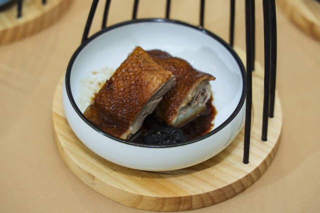 黑金蒜獅頭鵝