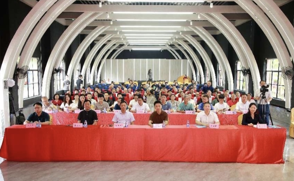 揭阳市养老服务协会成立暨第一次会员大会圆满召开。