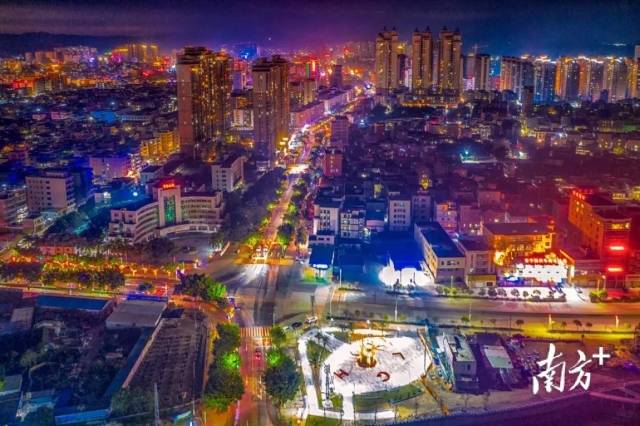 惠来夜景 来源：中共惠来县委宣传部