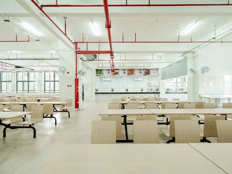 课室和饭堂