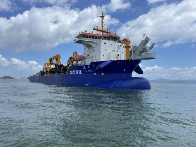 造岛神器亮相惠州港亚洲第一耙吸挖泥船完成归国首秀