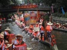 全国最老龙舟探亲！泮塘“契仔”端午喜迎盐步“契爷”