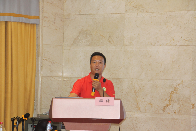 梅州市志颖农资有限公司副总经理汤健