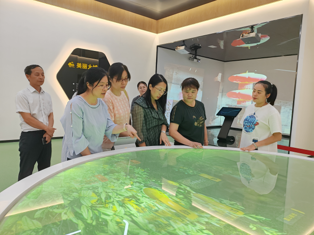 共建产学研基地，省农科院科技助力梅州柚产业高质量发展