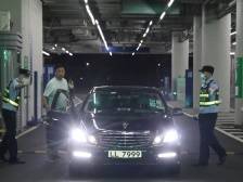 “港车北上”，首辆车顺利通关直抵首站——珠海金湾