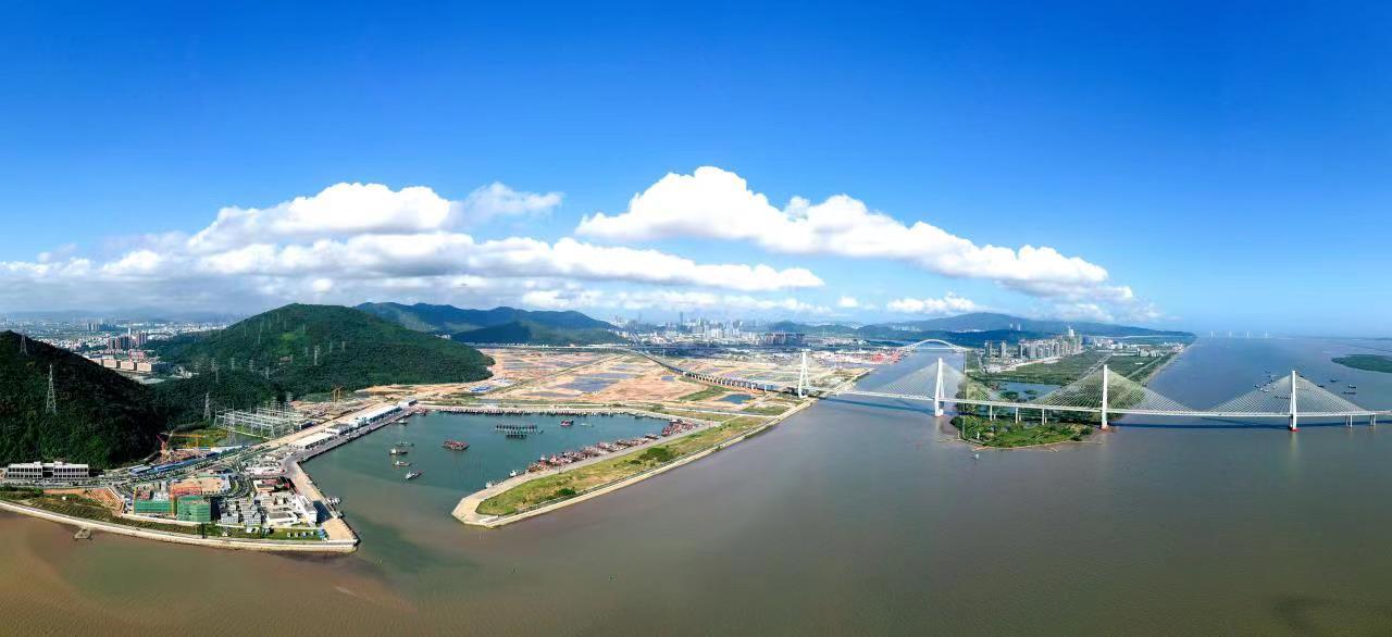 洪湾渔港。