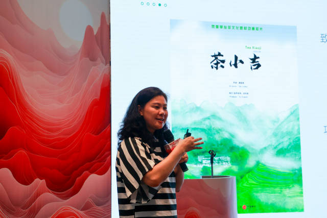 涂先智在培训班中分享。