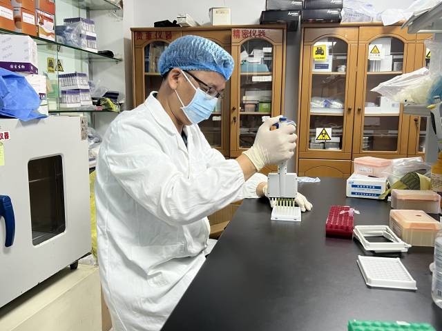 黄凯华开展相关工作