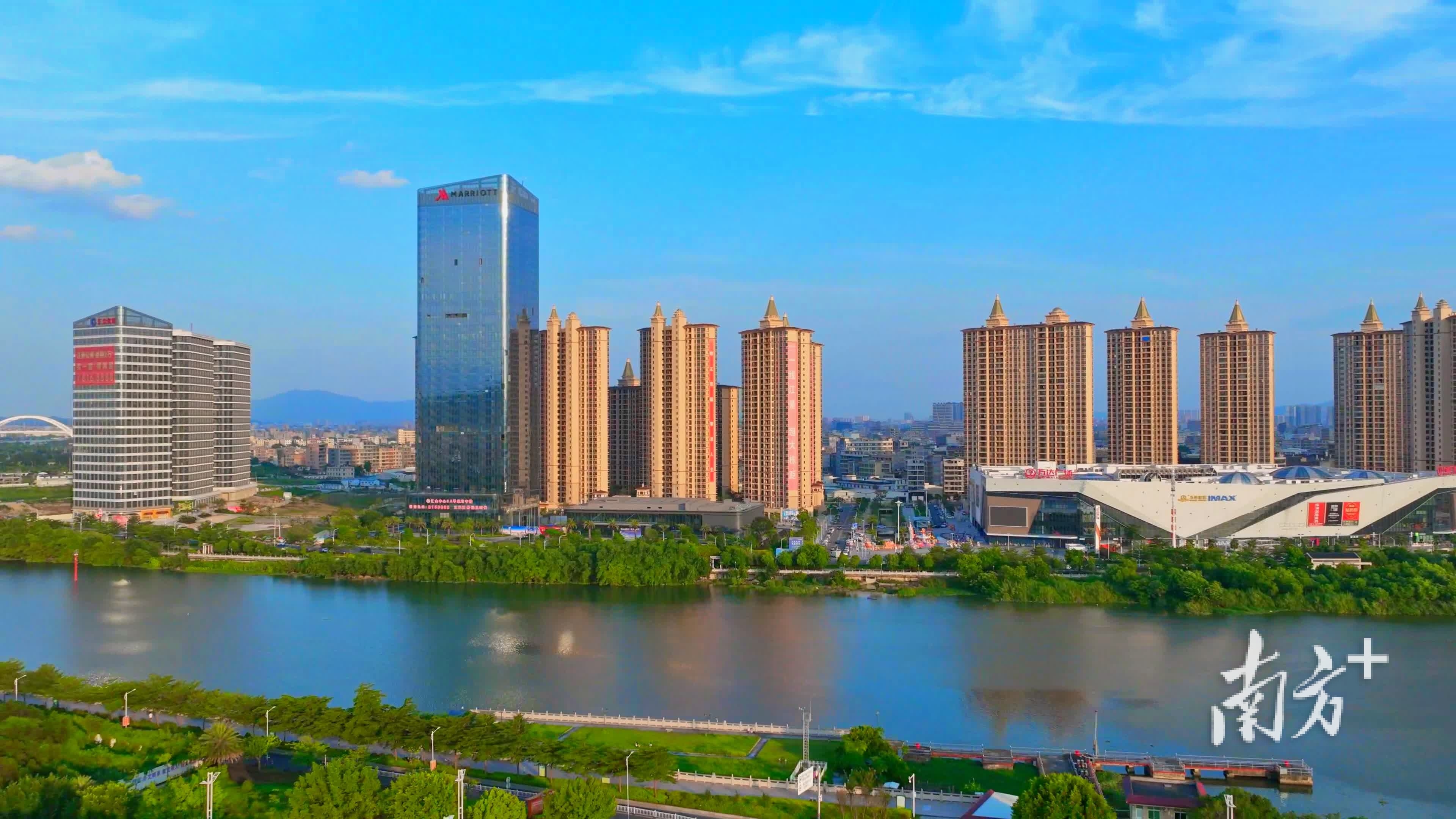    南方+ 陈憧炜 拍摄