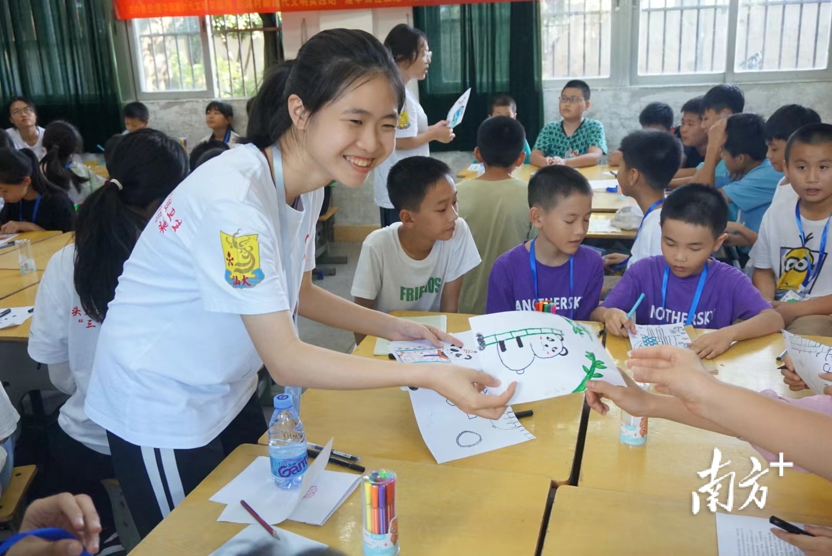 汕头大学“三下乡”服务学习课程组开展暑期义教活动。