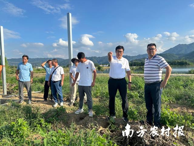 轻骑兵小分队深入田间地头指导展会技术